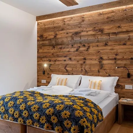 Ines Apartament *