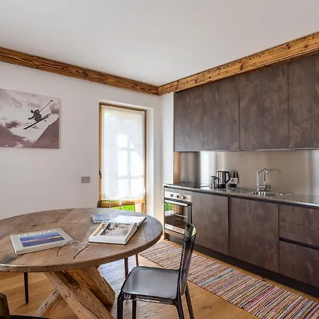 Ines Apartament *